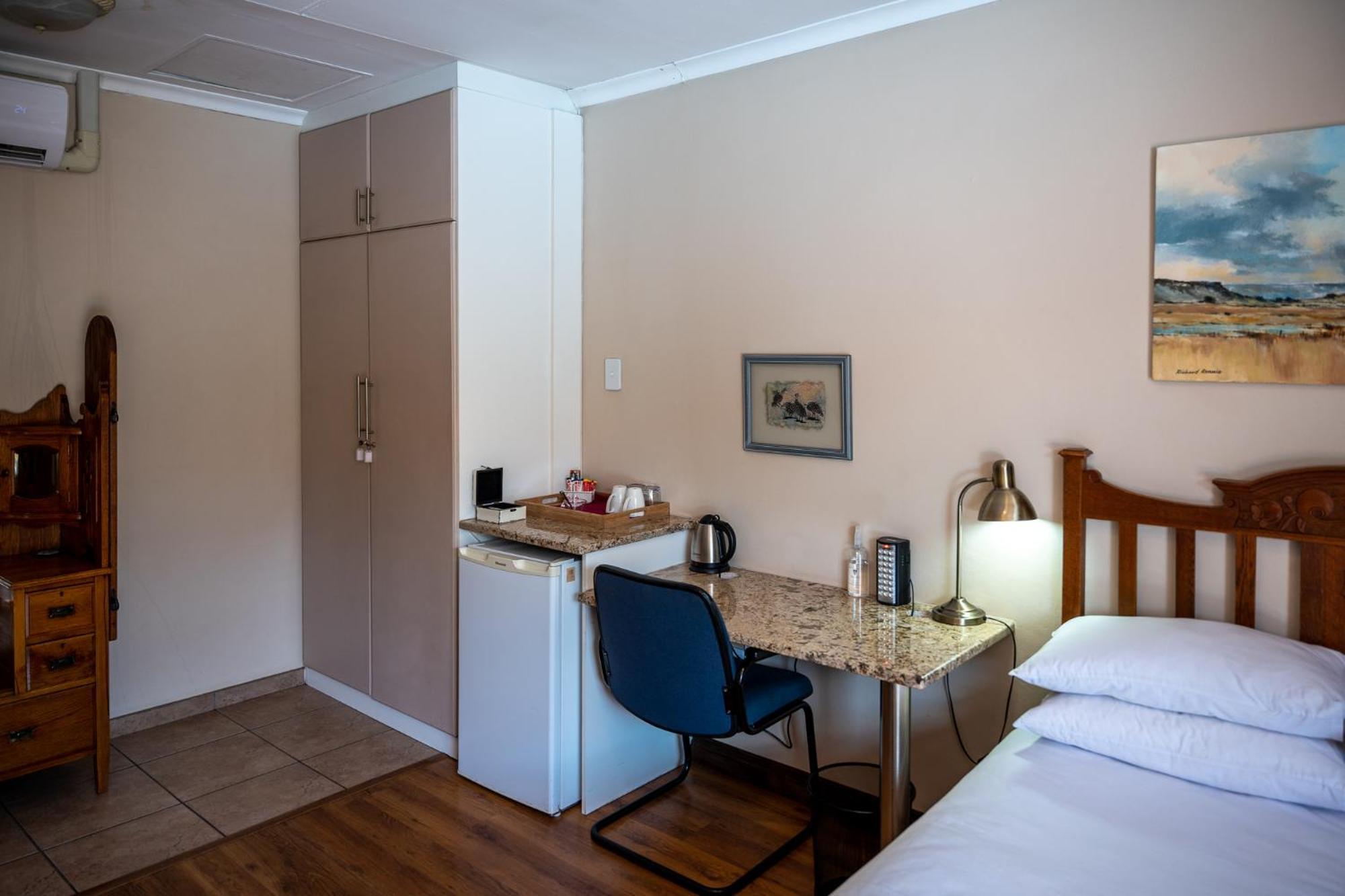 Asante Guest House Vanderbijlpark Eksteriør bilde